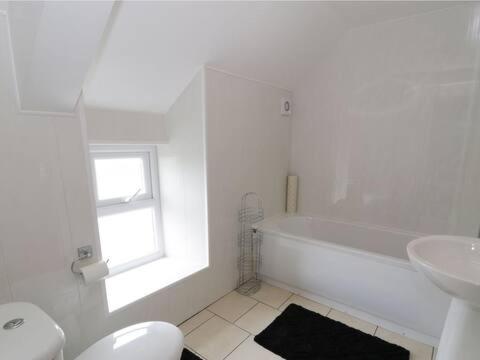 Ty Rhos, Farm Stay, Sleeps 4, Rhoshirwaun 2 Miles From Aberdaron Exterior foto
